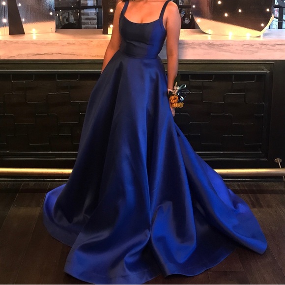 Dresses & Skirts - Prom dress.